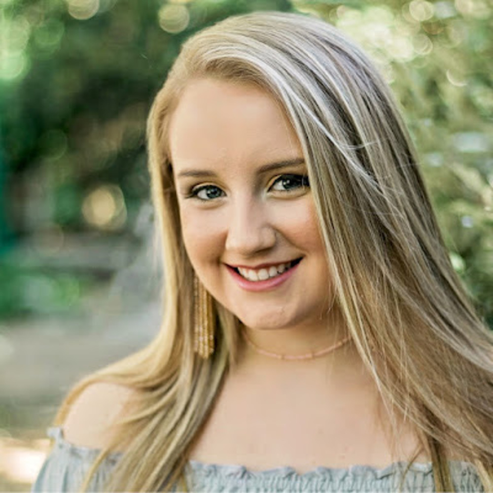 Meet your Posher, Lauren